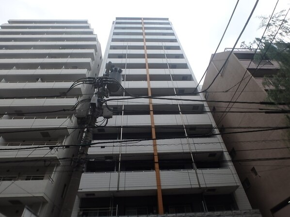 ガーラプレイス新宿御苑の物件外観写真